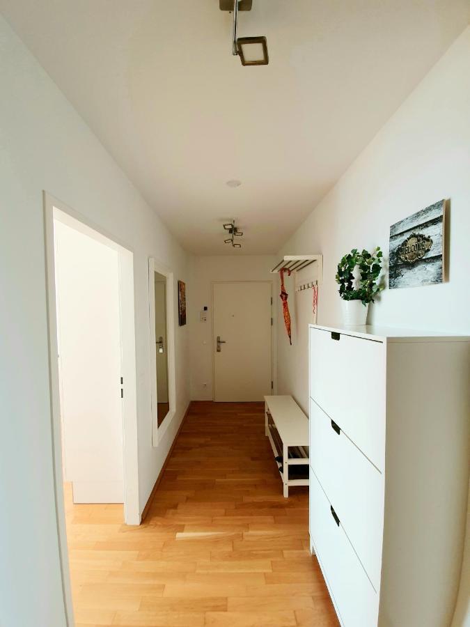 Near Lake Two Bedroom Fully Furnished Apartment Вена Экстерьер фото